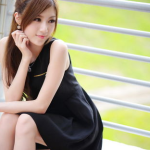 娱乐吃瓜美女变成女配,她如何华丽转身？