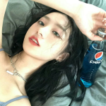 网红吃瓜搞笑头像图片女,女生们的欢乐表情包盛宴